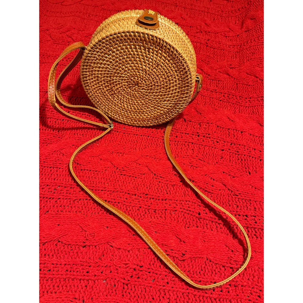 Natural Woven Rattan Round Crossbody Bag Boho Summer Straw Purse Tan Strap